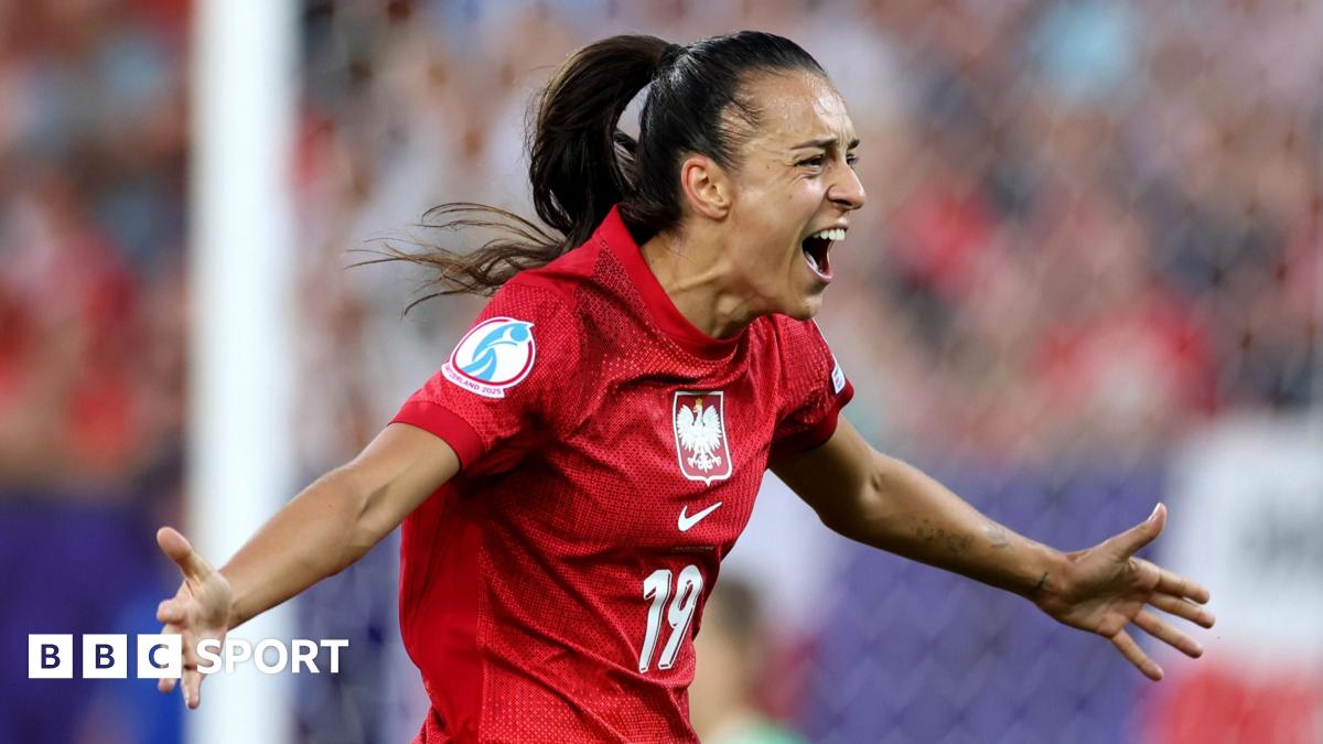 Euro 2025: Polandia Triumphs dalam Sejarah, Kalahkan Denmark untuk Kemenangan Perdana Turnamen