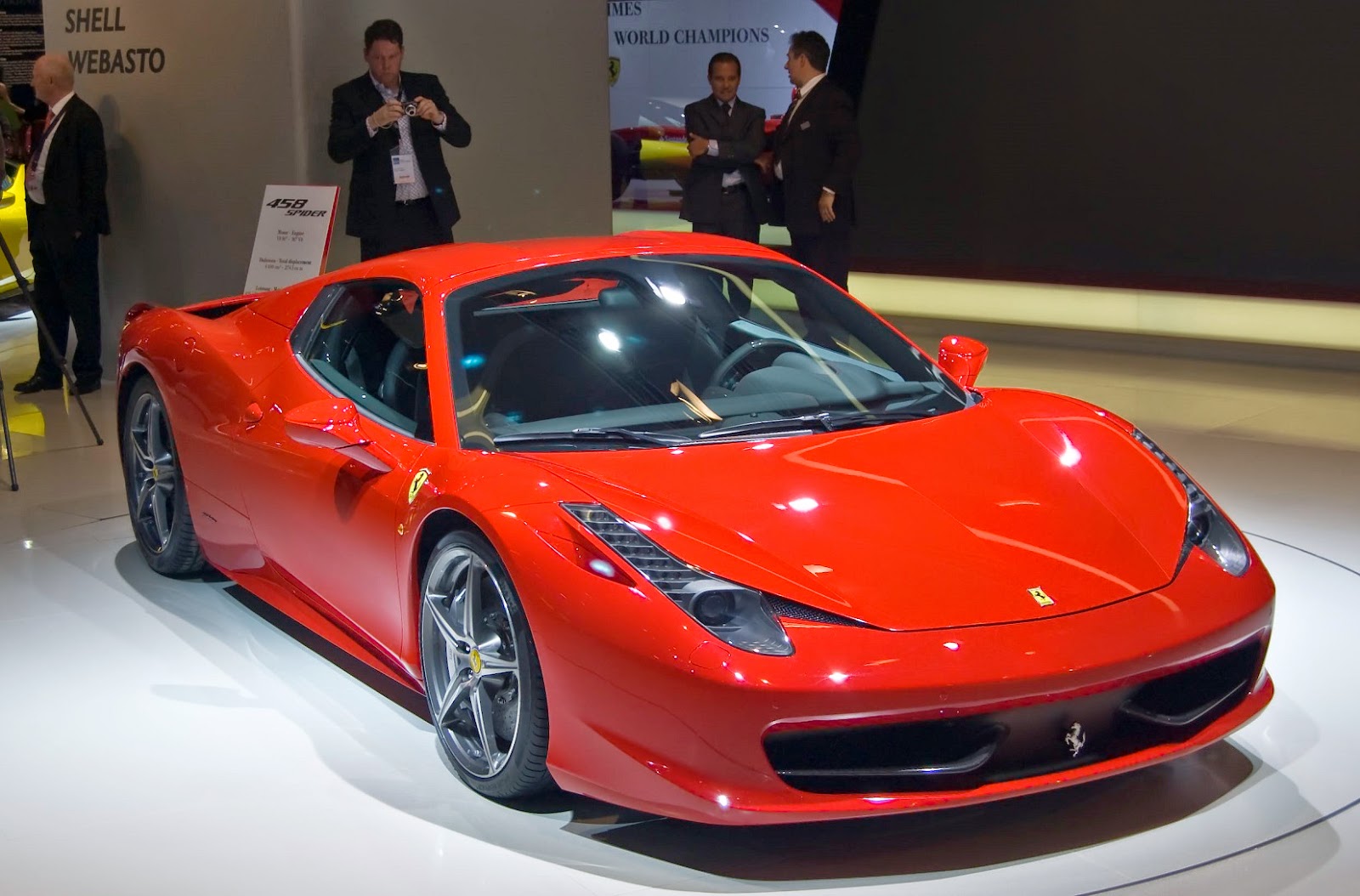 Ferrari Amalfi: Gerbang Termurah Menuju Dunia Kuda Jingkrak, Namun Tetap Eksklusif di Indonesia