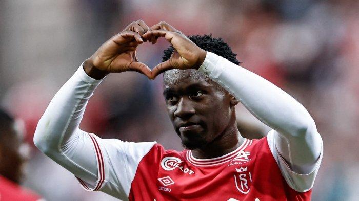 Inter Milan Buru Striker Baru: Chivu Desak Pengganti Taremi, Openda dan Nkunku Jadi Bidikan Utama