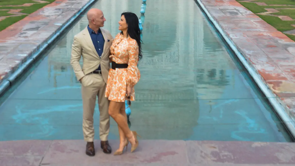 Jeff Bezos dan Kapal Pesiar Koru: Paradoks Lingkungan dari Miliarder Terkaya Dunia