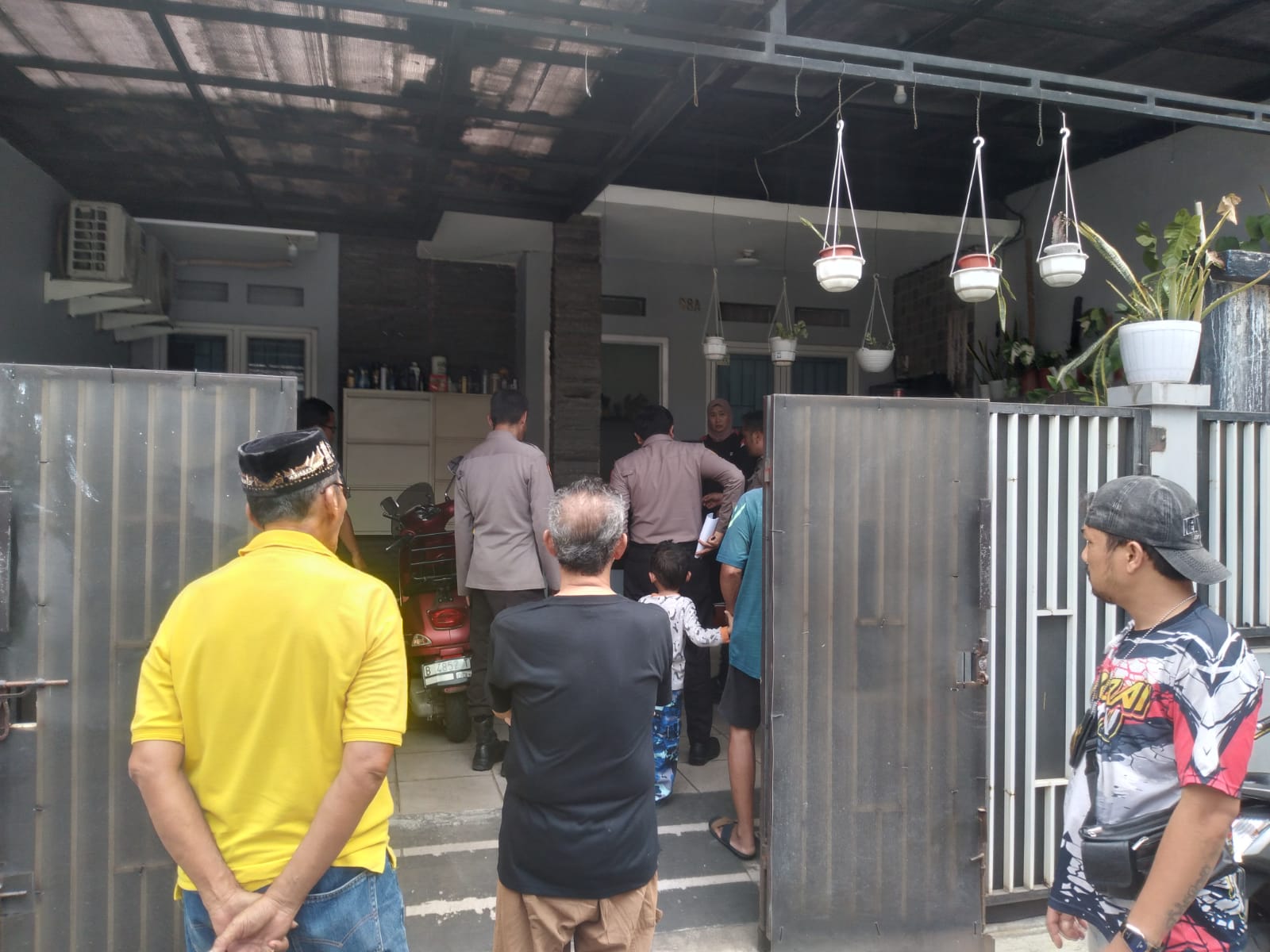 Maling Kabel Charger Motor Listrik Mengancam Revolusi Kendaraan Listrik: Tantangan dan Solusi