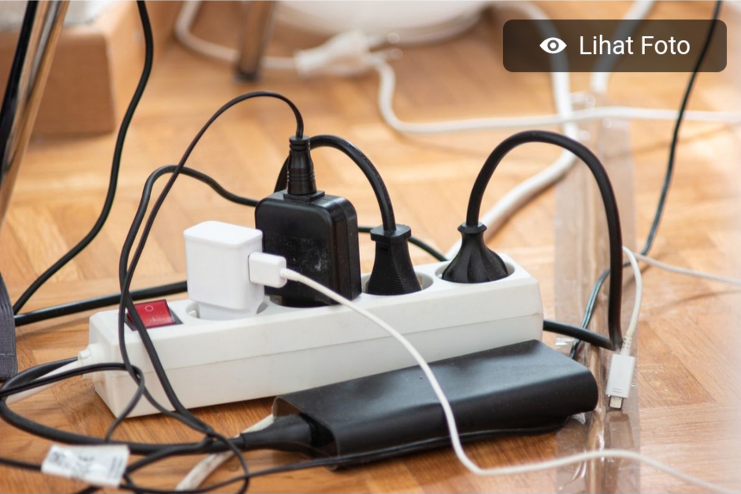 Misteri Charger Terpasang: Bahaya, Biaya Tersembunyi, dan Tips Aman Penggunaan Perangkat Elektronik