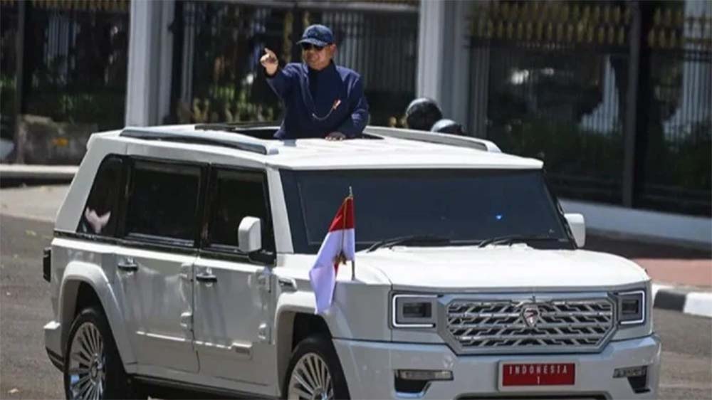 Presiden Prabowo di Paris: Diplomasi Megah, Maybach Mewah, dan Makna Tamu Kehormatan Bastille Day