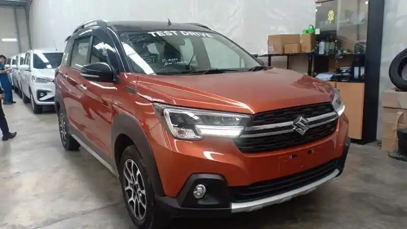 Suzuki Tegas: Tolak Ikut Perang Harga Mobil China, Fokus Kualitas dan Layanan Jangka Panjang.